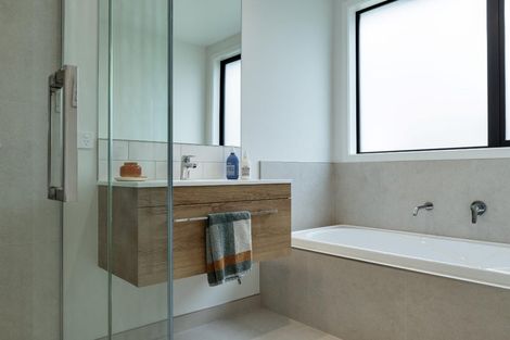 Photo of property in 36 Hugo Shaw Drive, Cambridge, 3434