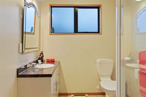 Photo of property in 100 Gardiners Road, Harewood, Christchurch, 8051