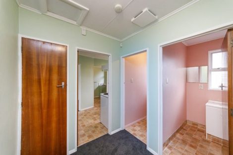Photo of property in 2/175 Park Road, West End, Palmerston North, 4410