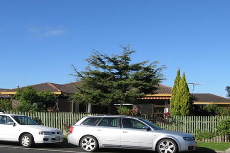 Photo of property in 3/12 Moenui Avenue, Orewa, 0931