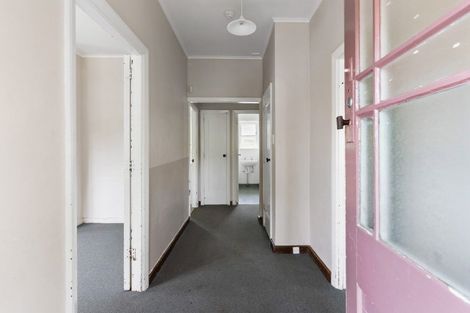 Photo of property in 17 Apihai Street, Orakei, Auckland, 1071