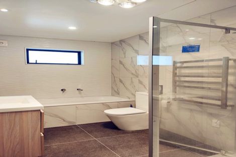 Photo of property in 111 Glendhu Road, Bayview, Auckland, 0629