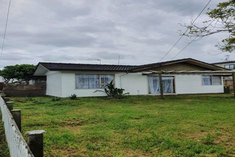 Photo of property in 121a Russell Road, Manurewa, Auckland, 2102