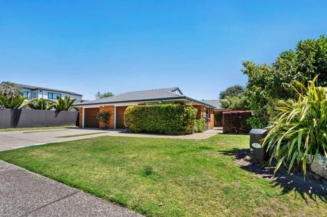 Photo of property in 11 Berescourt Place, Mount Maunganui, 3116