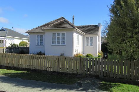 Photo of property in 2 Belt Street, Waimate, 7924