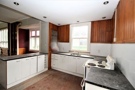 Photo of property in 32 Ross Street, Woodville, 4920