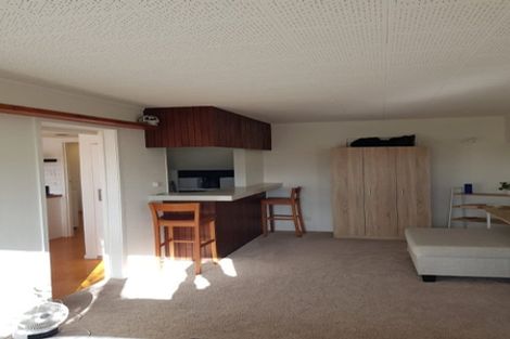 Photo of property in 5 Madison Place, Forrest Hill, Auckland, 0620