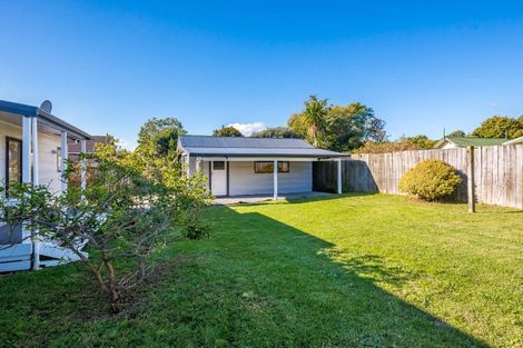 Photo of property in 66 Queens Road, Waikanae Beach, Waikanae, 5036
