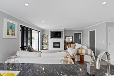 Photo of property in 21 Huka Heights Drive, Rangatira Park, Taupo, 3330