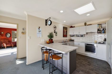 Photo of property in 39 Bayvista Close, Welcome Bay, Tauranga, 3112