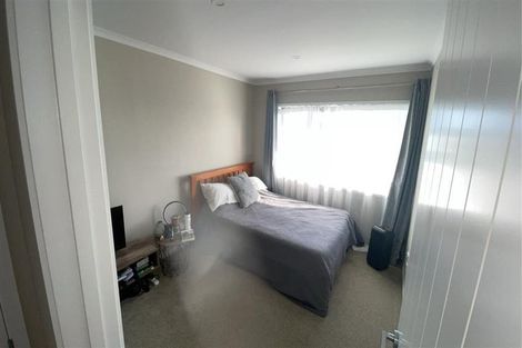 Photo of property in 215 Wainui Road, Silverdale, 0932