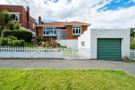 Photo of property in 16 Frasers Road, Glenross, Dunedin, 9011