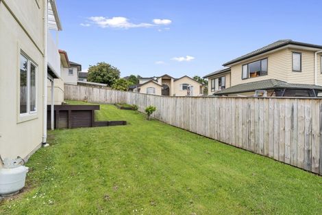 Photo of property in 22 Kinleith Way, Albany, Auckland, 0632