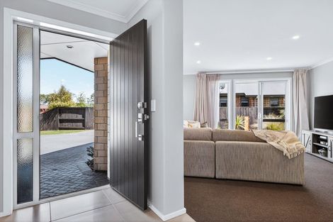 Photo of property in 22 Huka Heights Drive, Rangatira Park, Taupo, 3330