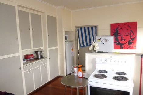 Photo of property in 214 Fox Street, Hamilton East, Hamilton, 3216