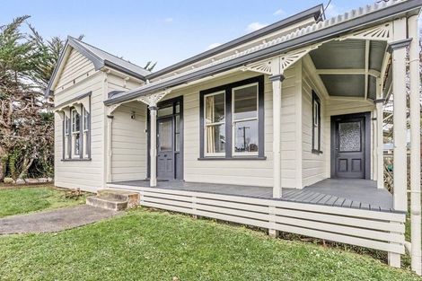 Photo of property in 12 Hunia Street, Marton, 4710