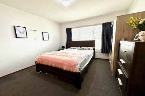 Photo of property in 5/26 Carrington Road, Point Chevalier, Auckland, 1025