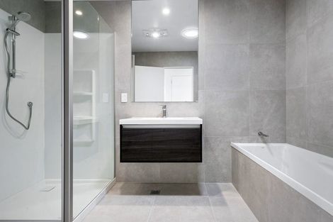 Photo of property in 4 Park Green Avenue, Rosehill, Papakura, 2113