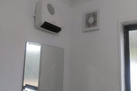 Photo of property in 42 Kamahi Street, Stokes Valley, Lower Hutt, 5019