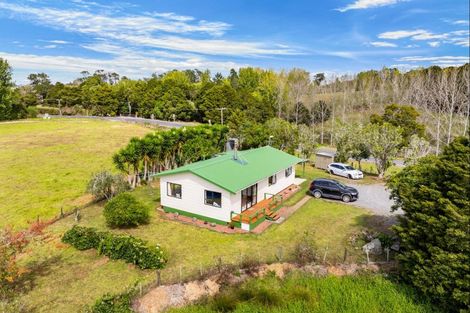 Photo of property in 299 Tauraroa Road, Maungakaramea, Whangarei, 0178