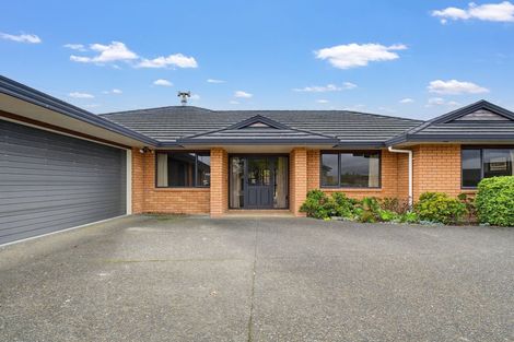 Photo of property in 66 Royal Oak Drive, Kelvin Grove, Palmerston North, 4414