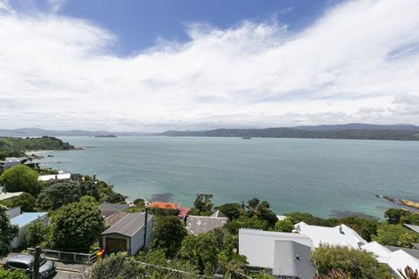 Photo of property in 4 Tai Paku Paku Road, Karaka Bays, Wellington, 6022