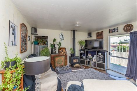 Photo of property in 97 Koputara Road, Himatangi Beach, Foxton, 4891