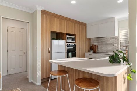 Photo of property in 1 Sutherland Avenue, Mount Maunganui, 3116