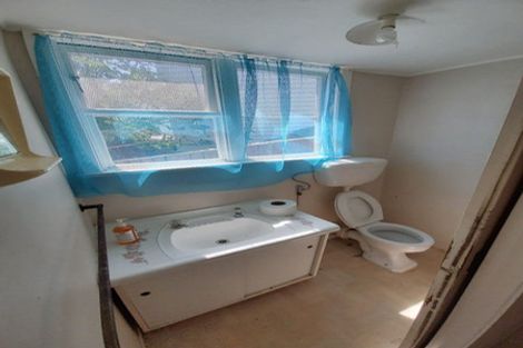 Photo of property in 93 Monorgan Road, Strathmore Park, Wellington, 6022