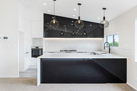 Photo of property in 4 Vipond Road, Stanmore Bay, Whangaparaoa, 0932