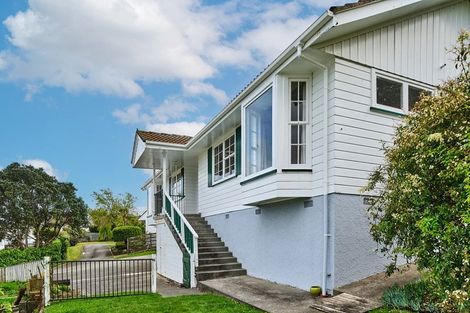 Photo of property in 17 Annan Grove, Papakowhai, Porirua, 5024