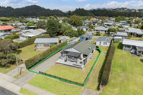 Photo of property in 215a Kiwi Road, Whangamata, 3620