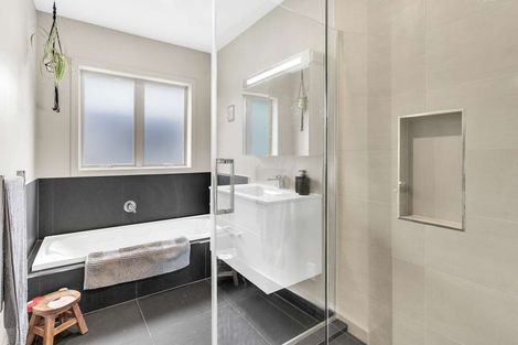 Photo of property in 4 Aka Aka Road, Puni, Pukekohe, 2678