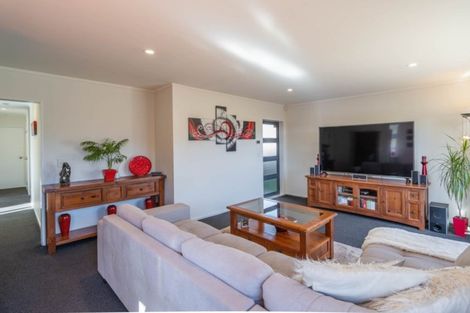 Photo of property in 47 Makarini Street, Paraparaumu, 5032