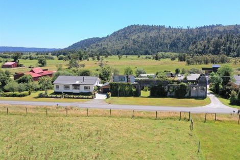 Photo of property in 327 Wanganui Flat Road, Harihari, 7884
