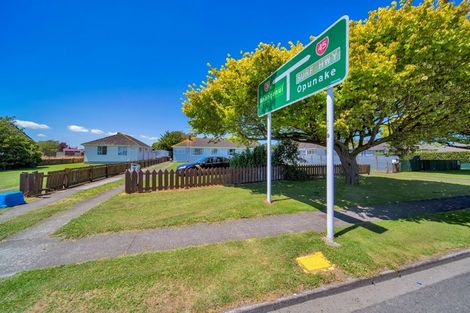 Photo of property in 30 Waihi Road, Hawera, 4610