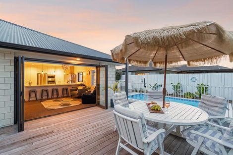 Photo of property in 24 Raiha Street, Papamoa Beach, Papamoa, 3118