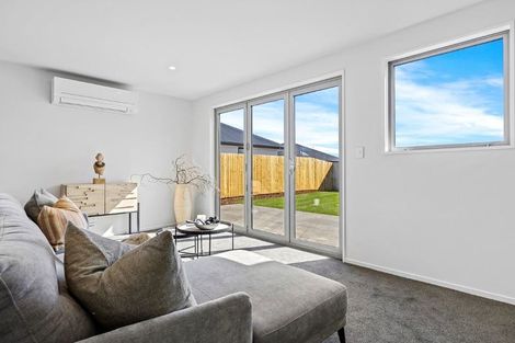 Photo of property in 17 Timara Crescent, Marshland, Christchurch, 8083