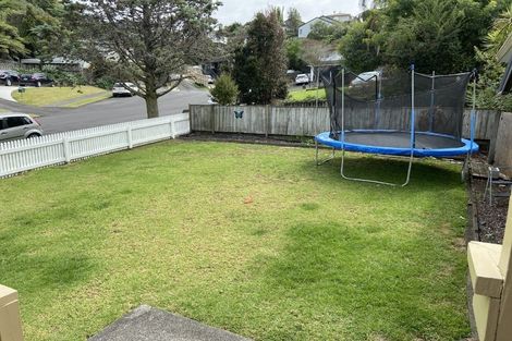 Photo of property in 51 Topliss Drive, Northcross, Auckland, 0632