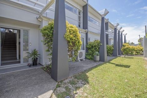 Photo of property in 3/49 Browns Road, Browns Bay, Auckland, 0630