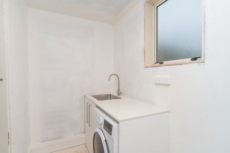 Photo of property in 81 Mckenzie Street, Geraldine, 7930