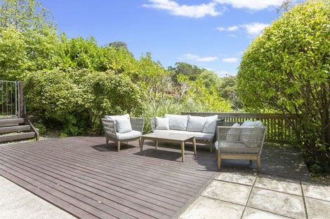 Photo of property in 7 Hobbs Road, Matakatia, Whangaparaoa, 0930