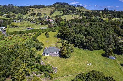 Photo of property in 8 Old Loop Road, Ngararatunua, Whangarei, 0176