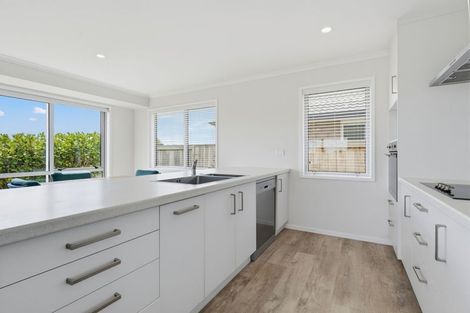 Photo of property in 1 Te Wharo Drive, Papamoa, 3118