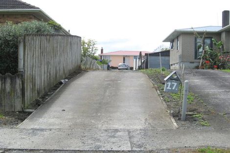 Photo of property in 17 Tranent Road, Mangere, Auckland, 2022