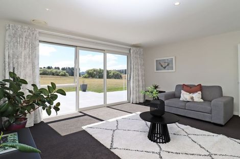 Photo of property in 21 Trailview Lane, Weston, Oamaru, 9401