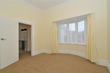 Photo of property in 8 Te Wharepouri Street, Berhampore, Wellington, 6023