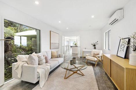 Photo of property in 38 Takahe Road, Titirangi, Auckland, 0604