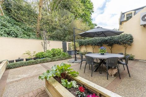 Photo of property in 2/104 Grantham Street, Hamilton Central, Hamilton, 3204