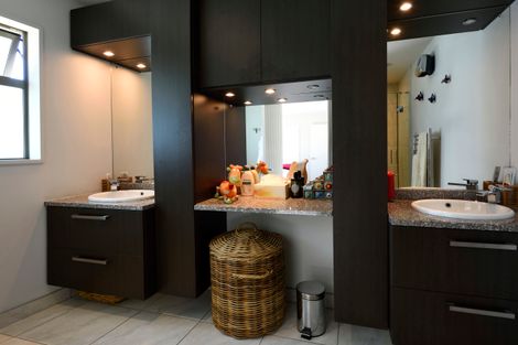 Photo of property in 355 Princes Drive, Britannia Heights, Nelson, 7010